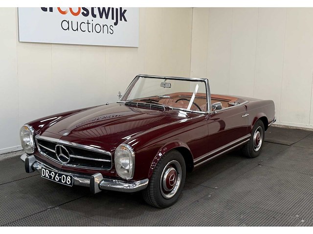 Mercedes-benz - 230 sl - pagode - cabriolet - oldtimer - 1964 - afbeelding 1 van  37