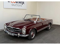 Mercedes-benz - 230 sl - pagode - cabriolet - oldtimer - 1964 - afbeelding 1 van  37