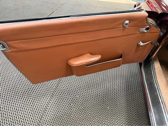 Mercedes-benz - 230 sl - pagode - cabriolet - oldtimer - 1964 - afbeelding 33 van  37