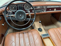 Mercedes-benz - 230 sl - pagode - cabriolet - oldtimer - 1964 - afbeelding 3 van  37