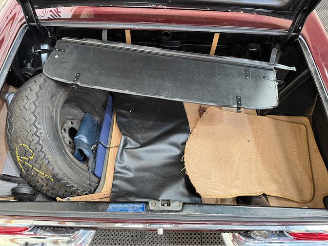 Mercedes-benz - 230 sl - pagode - cabriolet - oldtimer - 1964 - afbeelding 34 van  37