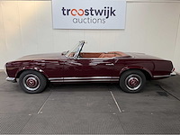 Mercedes-benz - 230 sl - pagode - cabriolet - oldtimer - 1964 - afbeelding 2 van  37