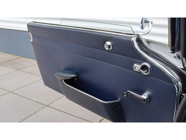 Mercedes-benz - 230 sl automaat - pagode - oldtimer - 09-xg-58 - 1967 - gerestaureerd - afbeelding 2 van  19