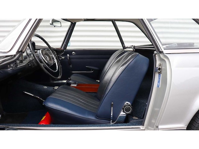 Mercedes-benz - 230 sl automaat - pagode - oldtimer - 09-xg-58 - 1967 - gerestaureerd - afbeelding 19 van  19