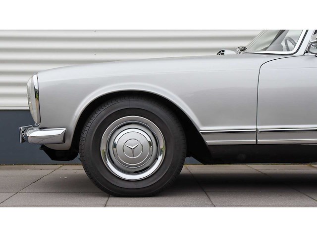 Mercedes-benz - 230 sl automaat - pagode - oldtimer - 09-xg-58 - 1967 - gerestaureerd - afbeelding 14 van  16