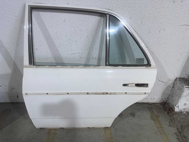 Mercedes-benz - 240 - w123 - l-082-gd- 1982 - afbeelding 13 van  19