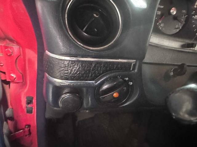 Mercedes-benz - 240 - w123 - l-082-gd- 1982 - afbeelding 4 van  22