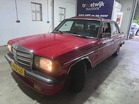 Mercedes-benz - 240 - w123 - l-082-gd- 1982