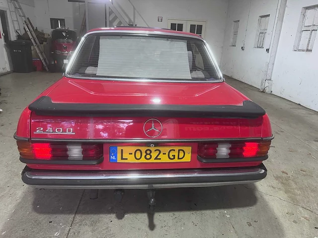 Mercedes-benz - 240 - w123 - l-082-gd- 1982 - afbeelding 16 van  22