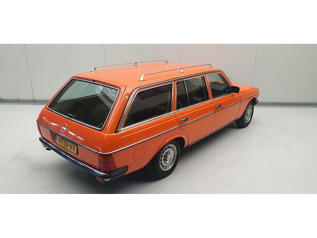 Mercedes-benz - 250 (w123) combi - 250 t - personenauto - afbeelding 6 van  27