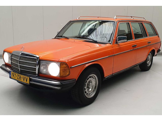 Mercedes-benz - 250 (w123) combi - 250 t - personenauto - afbeelding 1 van  27