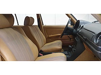 Mercedes-benz - 250 (w123) combi - 250 t - personenauto - afbeelding 16 van  27