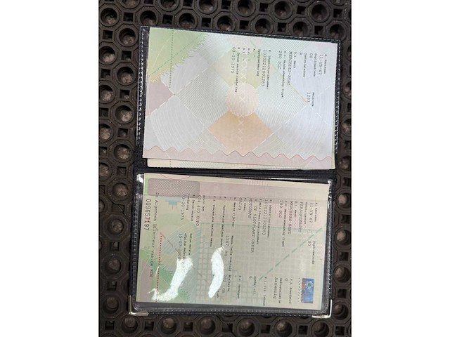 Mercedes-benz - 280 - slc - sl-klasse - oldtimer - 1977 - afbeelding 21 van  36