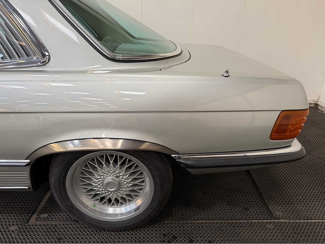 Mercedes-benz - 280 - slc - sl-klasse - oldtimer - 1977 - afbeelding 30 van  36