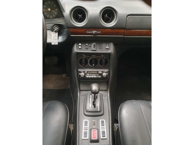 Mercedes-benz - 280 te - w123 - oldtimer - afbeelding 8 van  23