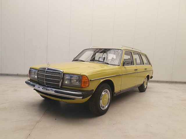 Mercedes-benz - 280 te - w123 - oldtimer - afbeelding 12 van  23