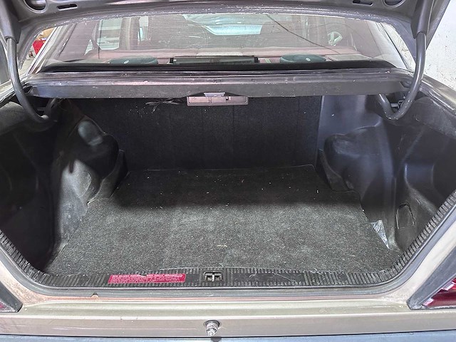 Mercedes-benz - 300d (w124) - 300 dl 6p. - kjv-81-t- 1985 - afbeelding 5 van  10