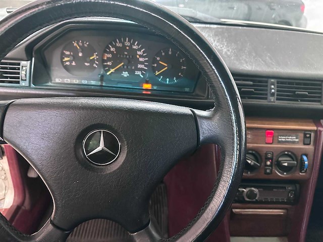 Mercedes-benz - 300d (w124) - 300 dl 6p. - kjv-81-t- 1985 - afbeelding 12 van  12