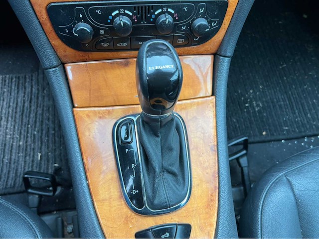 Mercedes-benz - 320 clk-klasse - cabrio - personenauto - 2006 - afbeelding 15 van  33