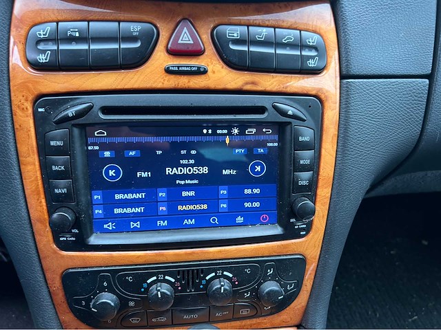 Mercedes-benz - 320 clk-klasse - cabrio - personenauto - 2006 - afbeelding 17 van  33