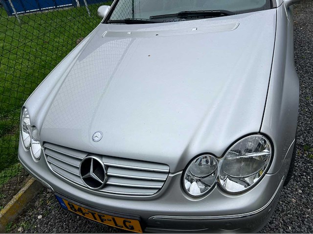 Mercedes-benz - 320 clk-klasse - cabrio - personenauto - 2006 - afbeelding 28 van  33