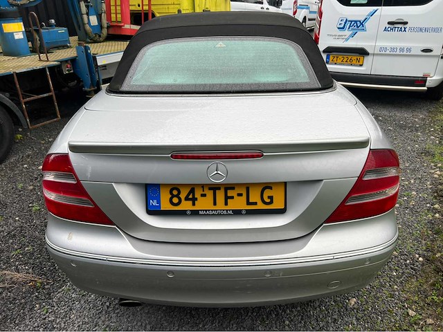 Mercedes-benz - 320 clk-klasse - cabrio - personenauto - 2006 - afbeelding 33 van  33