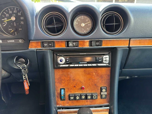 Mercedes-benz - 380 sl - 1984 - r-389-jj - personenauto - afbeelding 12 van  23
