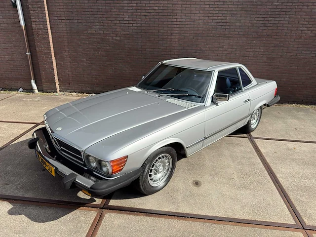 Mercedes-benz - 380 sl - 1984 - r-389-jj - personenauto - afbeelding 11 van  23
