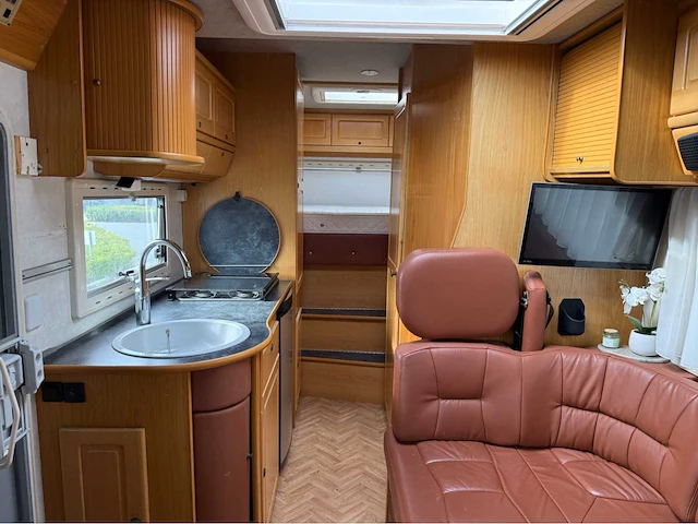 Mercedes-benz - 412 d - tabbert- camper - 1998 - afbeelding 3 van  47