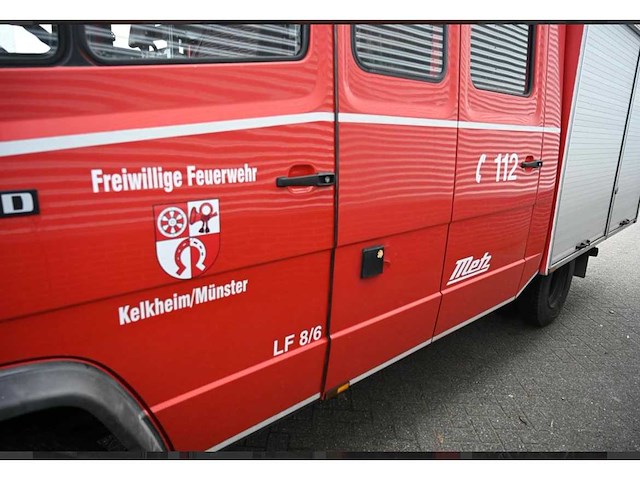 Mercedes benz - 814 - brandweerwagen - afbeelding 7 van  22