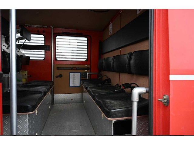 Mercedes benz - 814 - brandweerwagen - afbeelding 15 van  22
