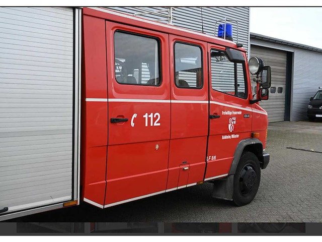 Mercedes benz - 814 - brandweerwagen - afbeelding 8 van  22