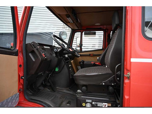 Mercedes benz - 814 - brandweerwagen - afbeelding 22 van  22
