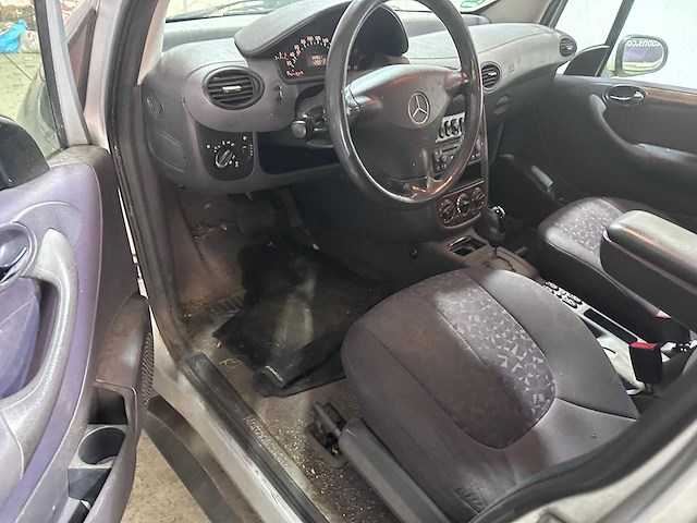 Mercedes-benz - a-klasse - 140 classic automaat- j-847-kx- 2004 - afbeelding 11 van  13