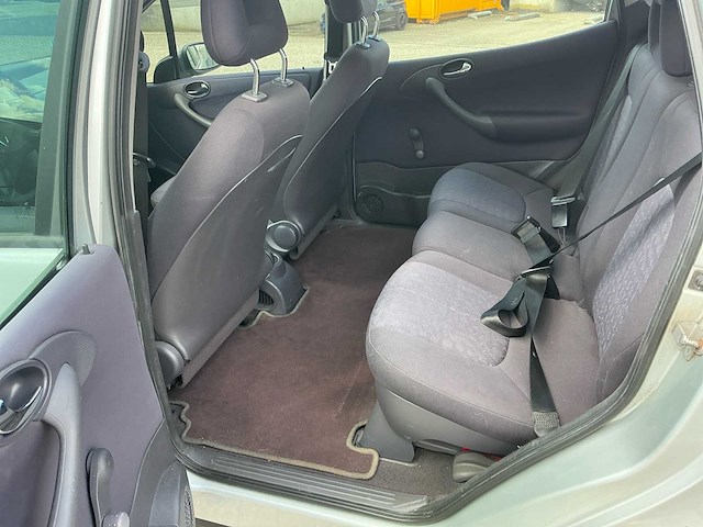 Mercedes-benz - a-klasse - 140 classic lang automaat - car - 2004 - afbeelding 13 van  32