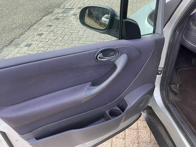 Mercedes-benz - a-klasse - 140 classic lang automaat - car - 2004 - afbeelding 15 van  32