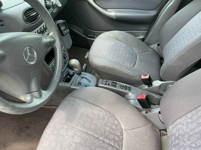 Mercedes-benz - a-klasse - 140 classic lang automaat - car - 2004 - afbeelding 17 van  32