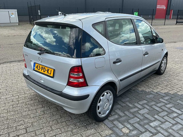 Mercedes-benz - a-klasse - 140 classic lang automaat - car - 2004 - afbeelding 28 van  32