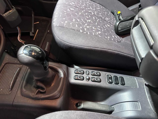 Mercedes-benz - a-klasse - 140 elegance - car - 2004 - afbeelding 2 van  11