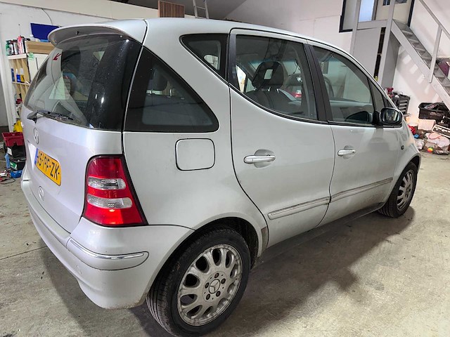 Mercedes-benz - a-klasse - 140 elegance - car - 2004 - afbeelding 8 van  11