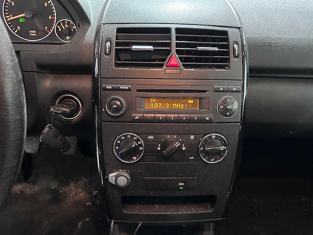 Mercedes-benz - a-klasse - 150 blueeff classic - 70-hrs-4- 2009 - afbeelding 2 van  5