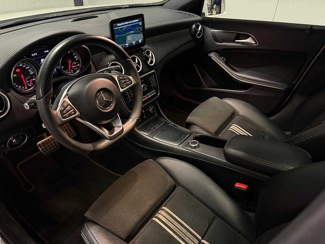 Mercedes-benz - a-klasse - 160 - car - 2017|ns-712-j|iaw - afbeelding 3 van  23