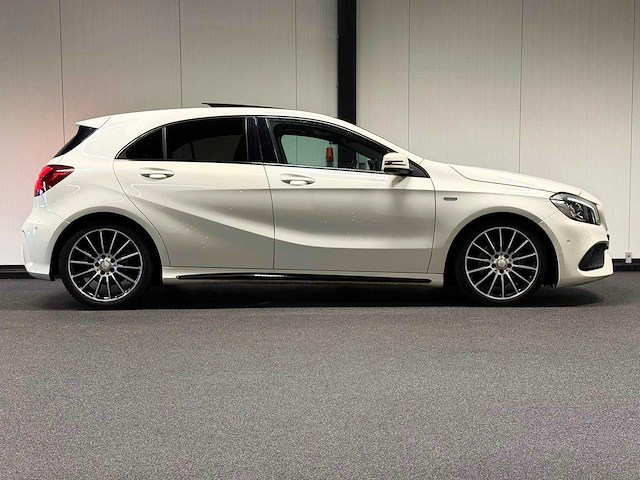 Mercedes-benz - a-klasse - 160 - car - 2017|ns-712-j|iaw - afbeelding 14 van  23