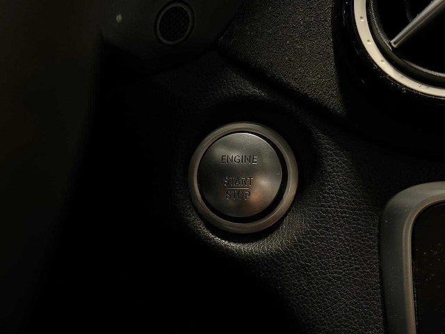 Mercedes-benz - a-klasse - 160 - car - 2017|ns-712-j|iaw - afbeelding 20 van  23