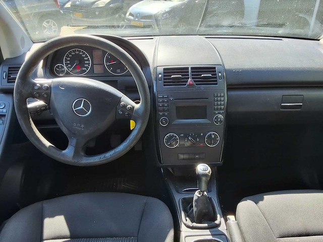 Mercedes-benz - a-klasse - 160 blueeff bns cl. - car - 2010 - afbeelding 2 van  16