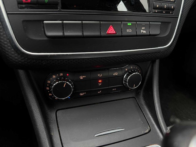 Mercedes-benz - a-klasse - 180 4u3 - car - 2014|8-tgr-29|iaw - afbeelding 23 van  23