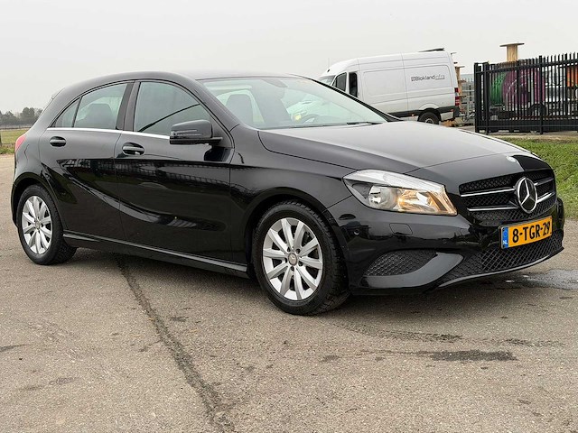 Mercedes-benz - a-klasse - 180 4u3 - car - 2014|8-tgr-29|iaw - afbeelding 21 van  23