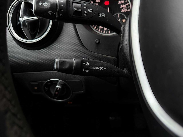 Mercedes-benz - a-klasse - 180 4u3 - car - 2014|8-tgr-29|iaw - afbeelding 23 van  23
