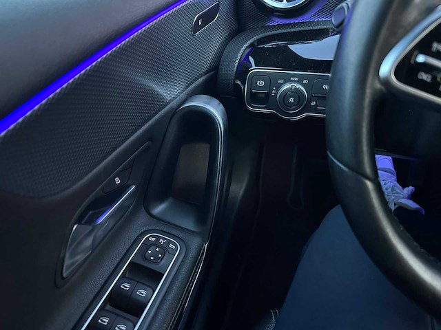 Mercedes-benz - a-klasse - 180 bns solution - car - automaat - 2020 - afbeelding 7 van  29