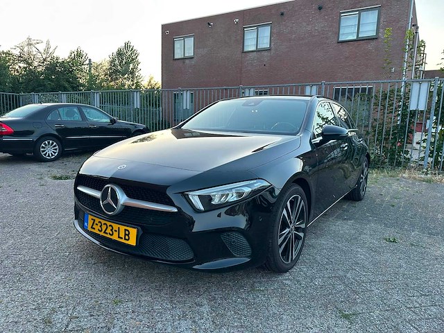 Mercedes-benz - a-klasse - 180 bns solution - car - automaat - 2020 - afbeelding 1 van  29